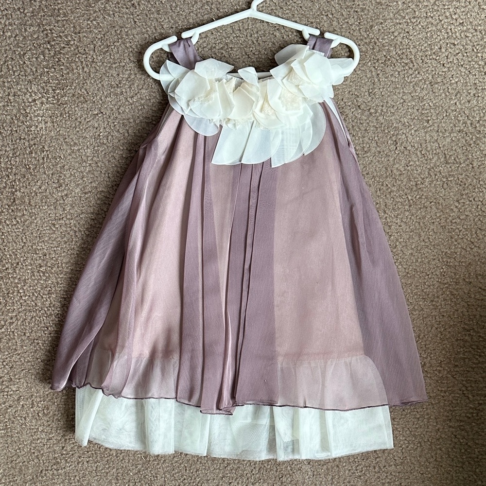 Mauve and White Sleeveless boutique Dress by Kids Dream size 3-4